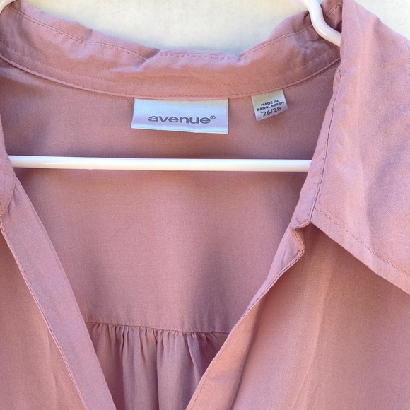 Avenue Womens plus size 26/28 3/4 roll tab sleeve rayon pink button up blouse - Picture 5 of 8